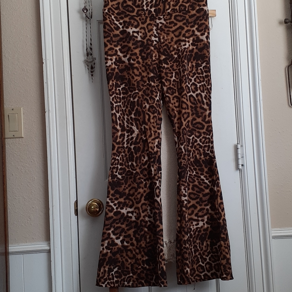LEOPARD YOGA PANTS
